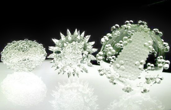 艾滋病毒玻璃雕塑艺术赏析（图）